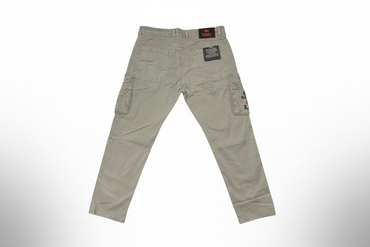 Men Regular Fit Mid Rise Cargo Jeans